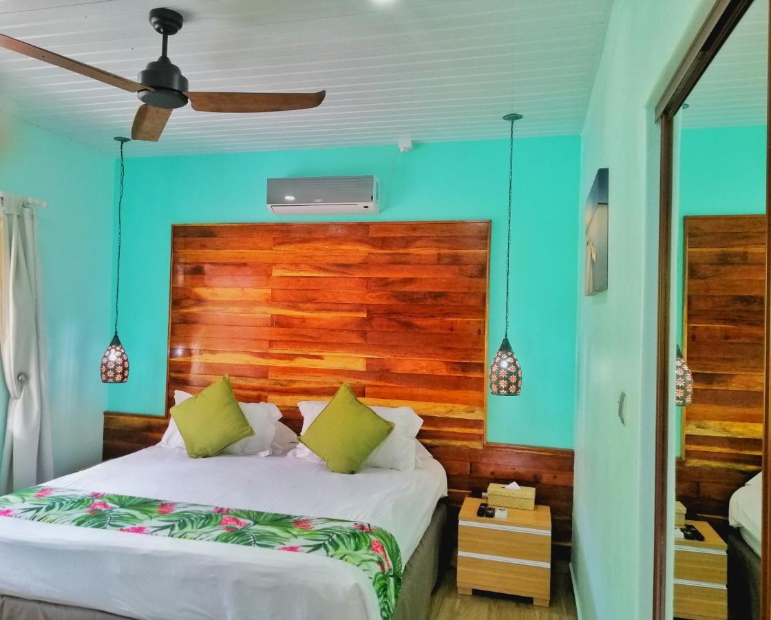 Casa De Leela Self Catering Guest House La Digue Bagian luar foto
