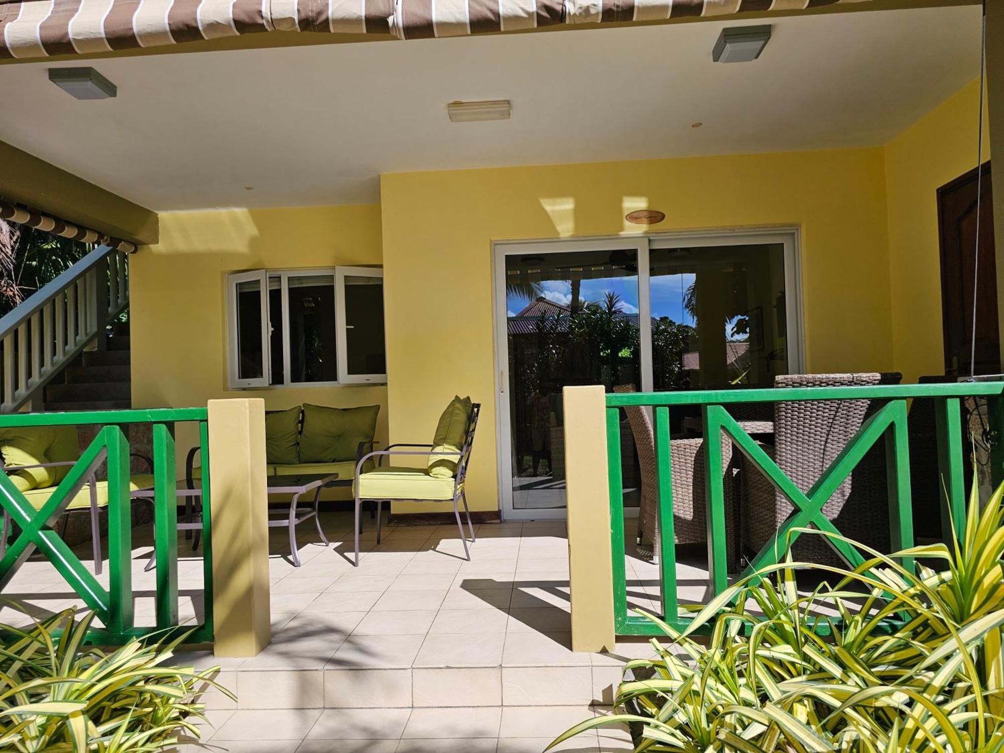 Casa De Leela Self Catering Guest House La Digue Bagian luar foto
